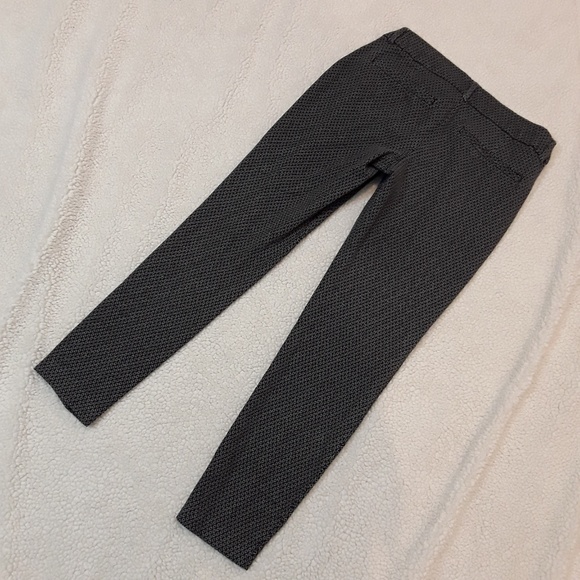 Old Navy Black and White Crop Stretch Pants - Picture 3 of 5